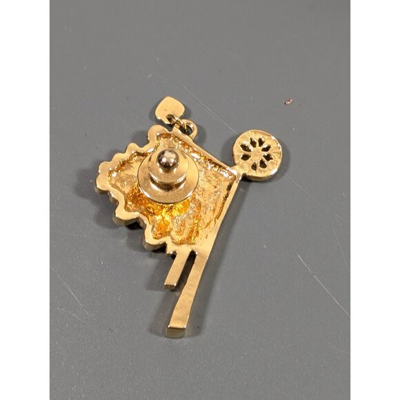 Vintage Avon Garden Of Love Pin Red Enamel Hearts Wheelbarrow Brooch Charm - Picture 7 of 8